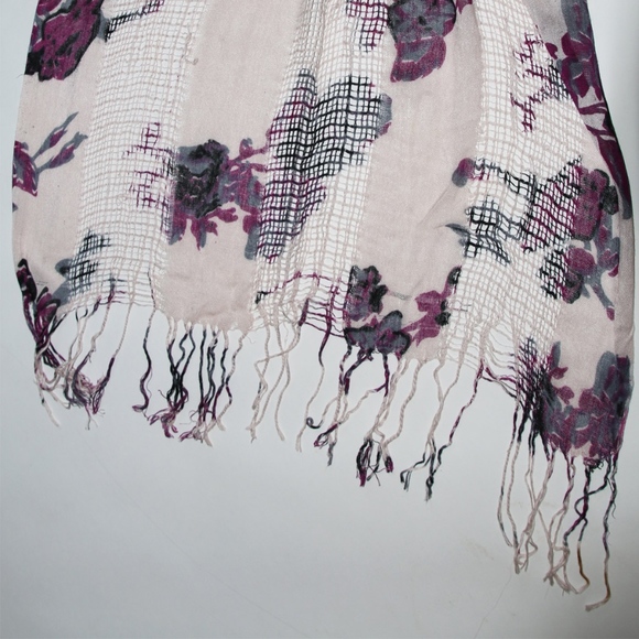 Purple, Black and white floral scarf - Picture 2 of 2